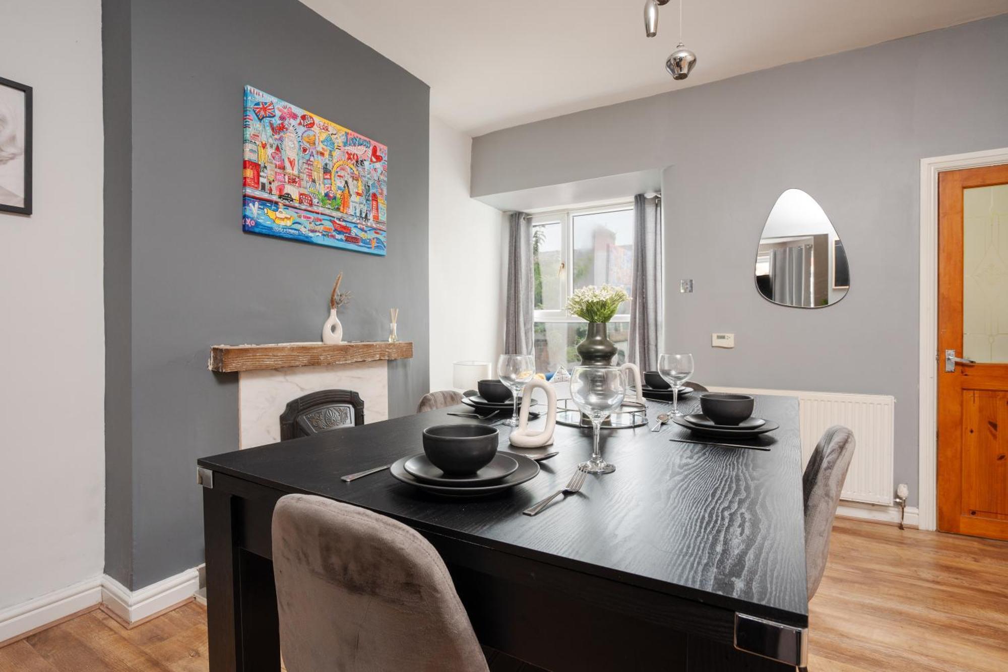 Modern & Spacious - Pool Table - Free Parking - Sleeps 10 Mánchester Exterior foto